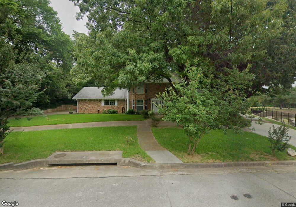 800 Rankin Dr, Bedford, TX 76022 - photo 1