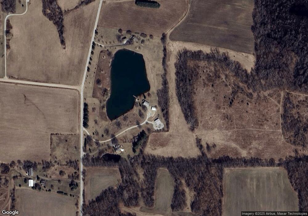 1568 N River Rd W, Albion, IN 46701 - photo 1