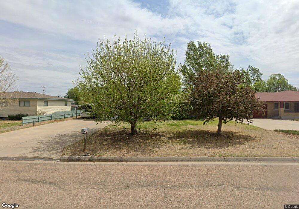 1204 S Jefferson St, Hugoton, KS 67951 - photo 1
