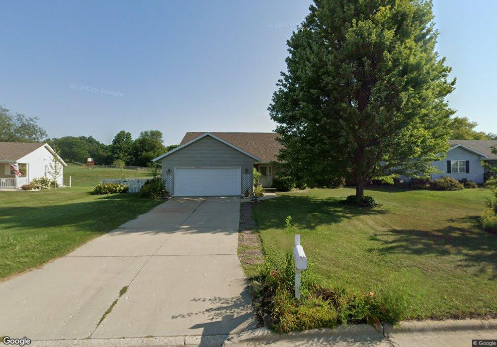 658 E Countryside Dr, Evansville, WI 53536 - photo 1