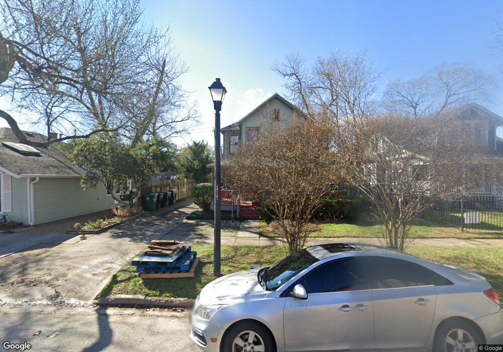 911 Harvard St unit 4, Houston, TX 77008 - photo 1