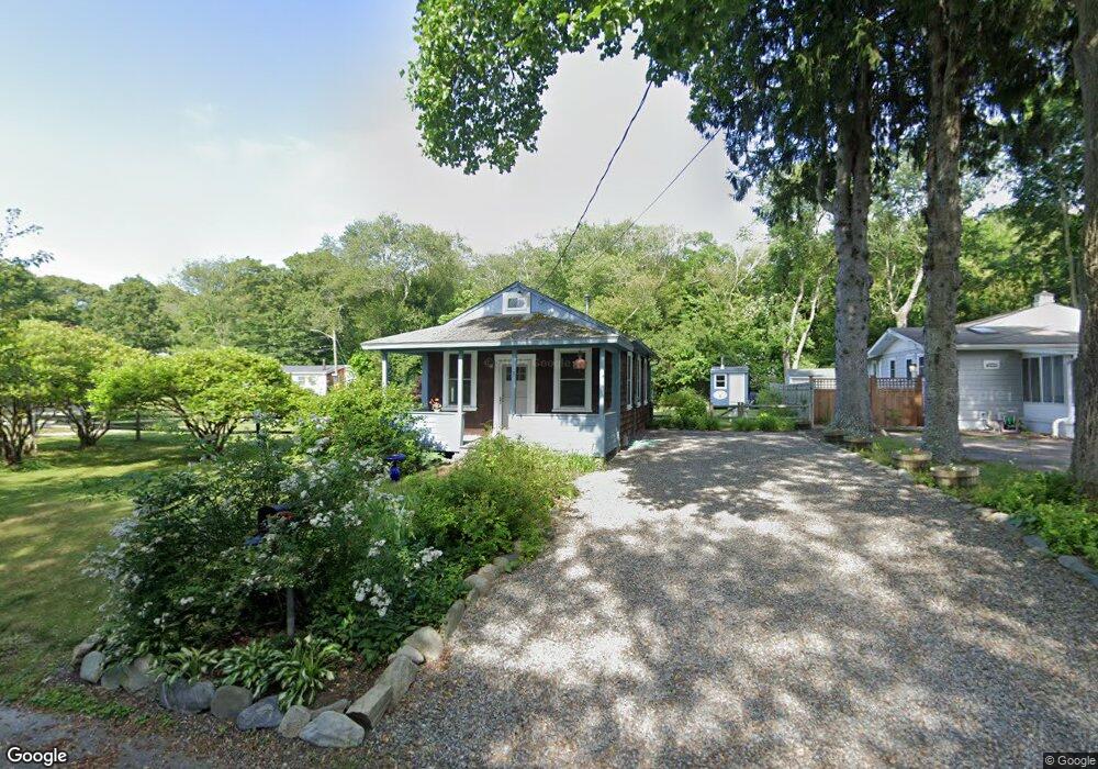 4 Courtland Dr, Narragansett, RI 02882 - photo 1