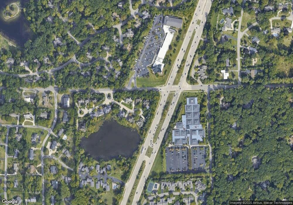 1120 Lone Pine Woods Dr, Bloomfield Hills, MI 48302 - photo 1