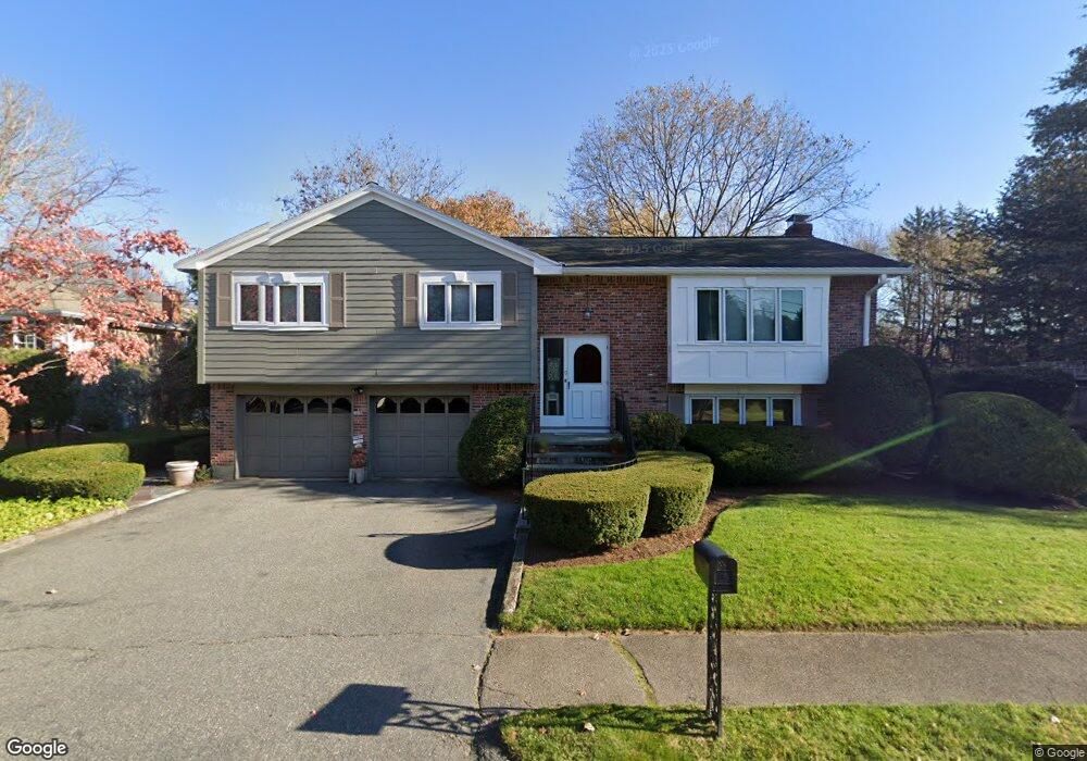 9 Grant St, Woburn, MA 01801 - photo 1