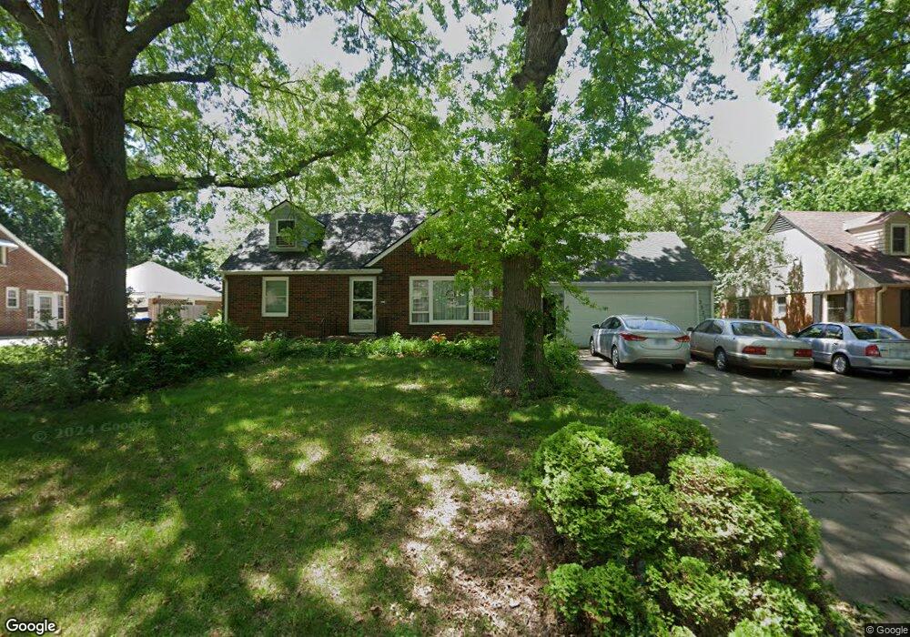 2027 SW Pembroke Ln, Topeka, KS 66604 - photo 1