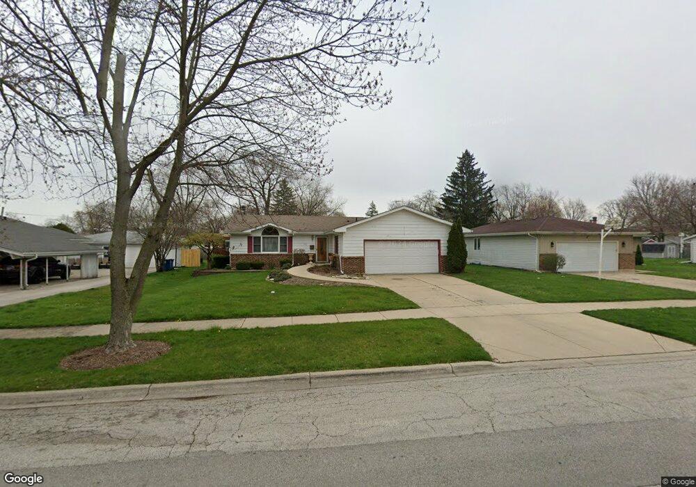 633 N Rosedale Ave, Aurora, IL 60506 - photo 1