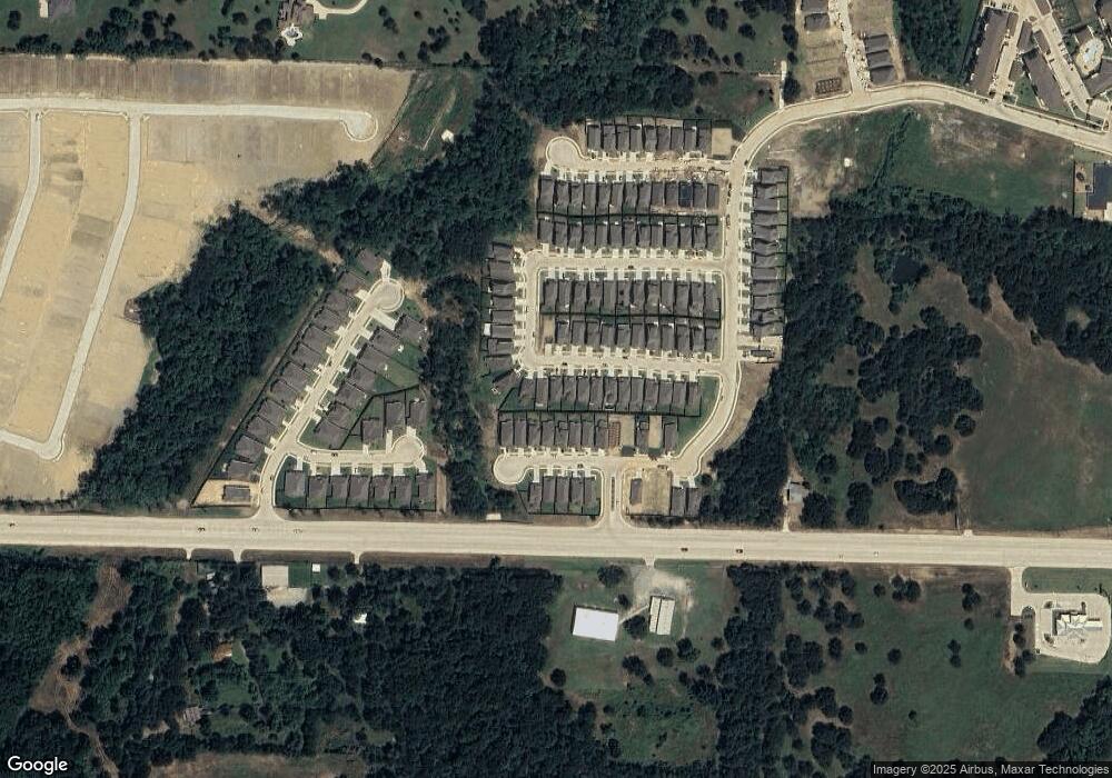 3948 Oak Creek Cir, Denison, TX 75020 - photo 1