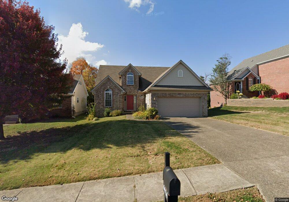 6414 Mossy Oaks Dr, Louisville, KY 40291 - photo 1