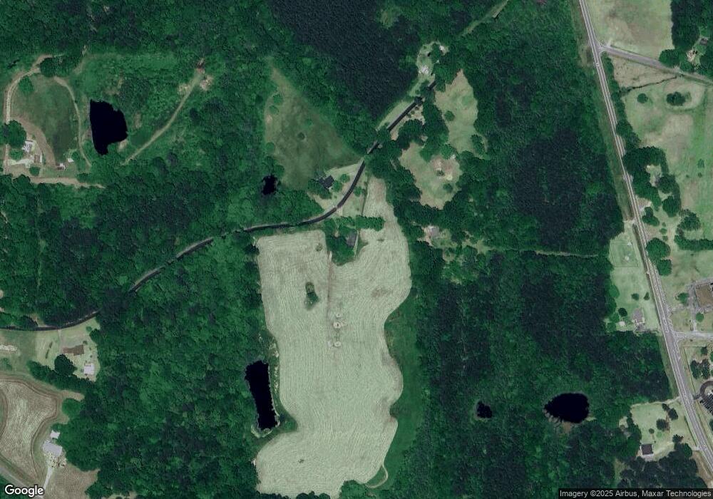 70 Glade Circle Dr, Laurel, MS 39443 - photo 1