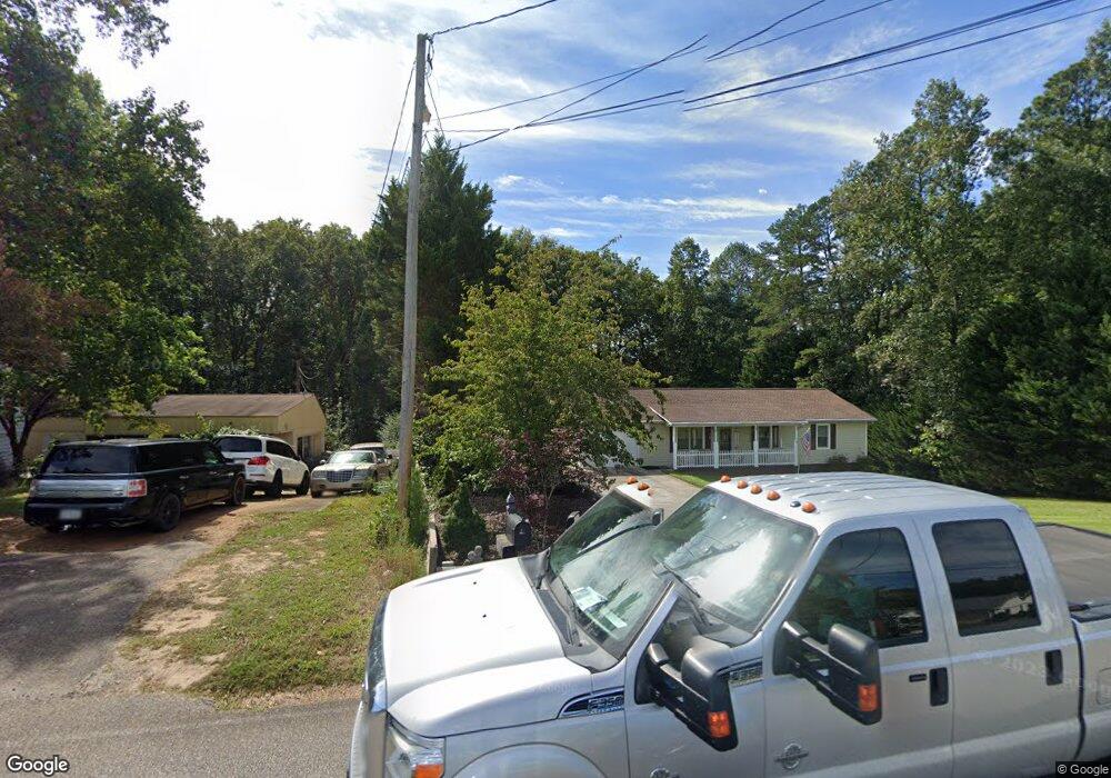 5608 Lakeshore Rd, Buford, GA 30518 - photo 1