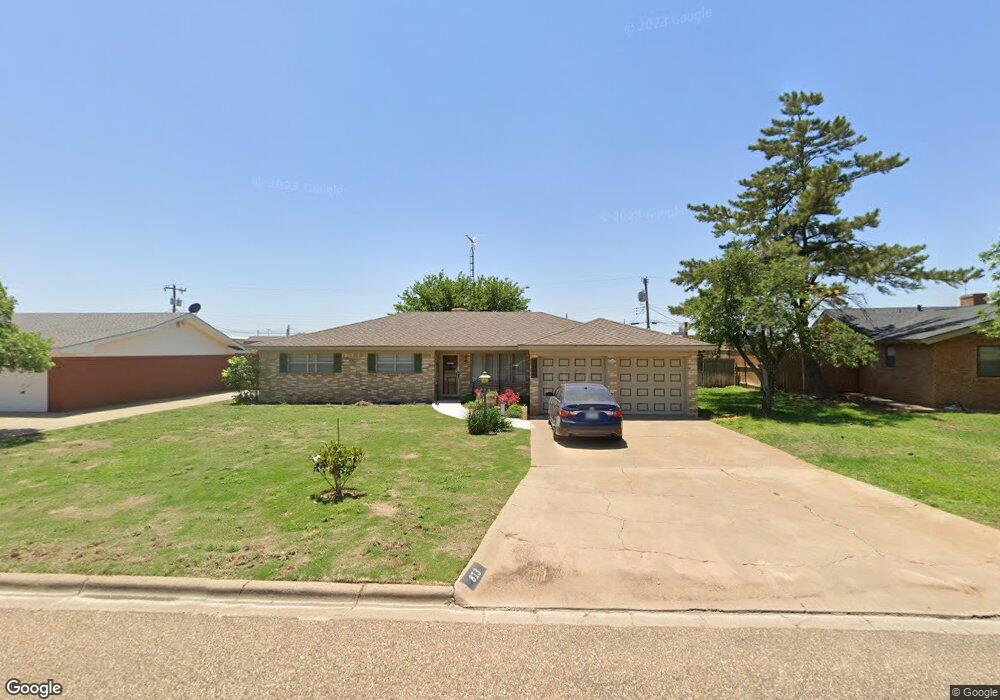 813 Itasca St, Plainview, TX 79072 - photo 1