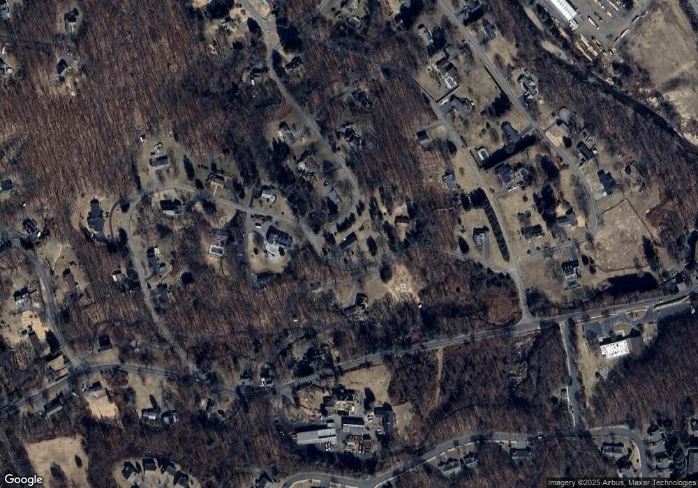 8 Edgewood Rd, Oxford, CT 06478 - photo 1