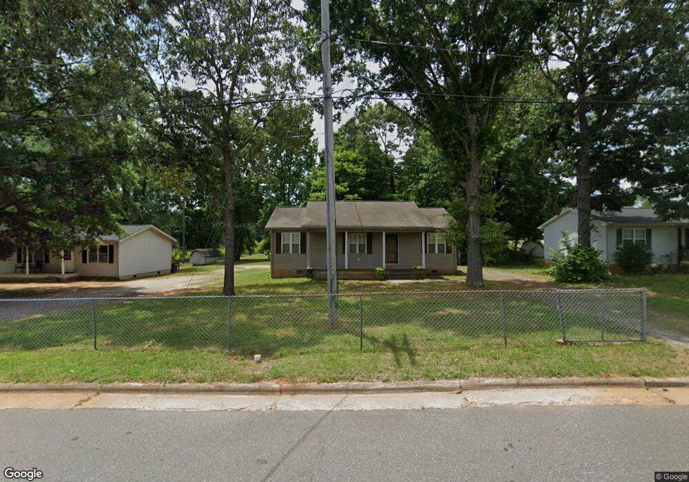 1422 Old Charlotte Rd, Statesville, NC 28677 - photo 1