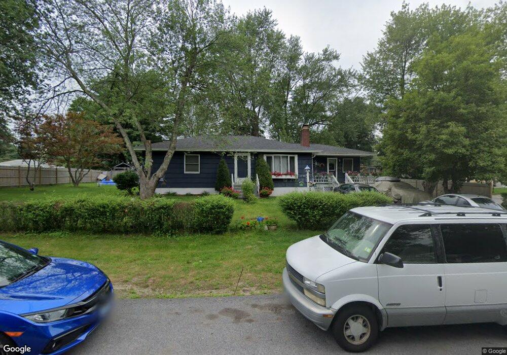 7 Hutch Rd, Salem, NH 03079 - photo 1