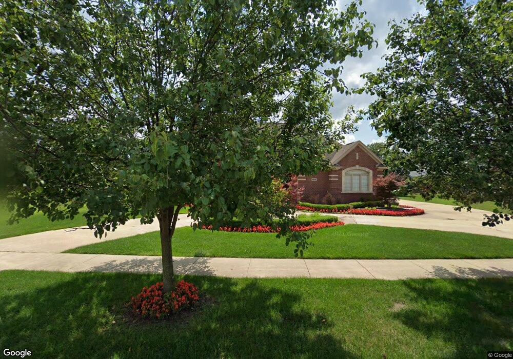 7547 Autumn Hill Dr unit 4, West Bloomfield, MI 48323 - photo 1