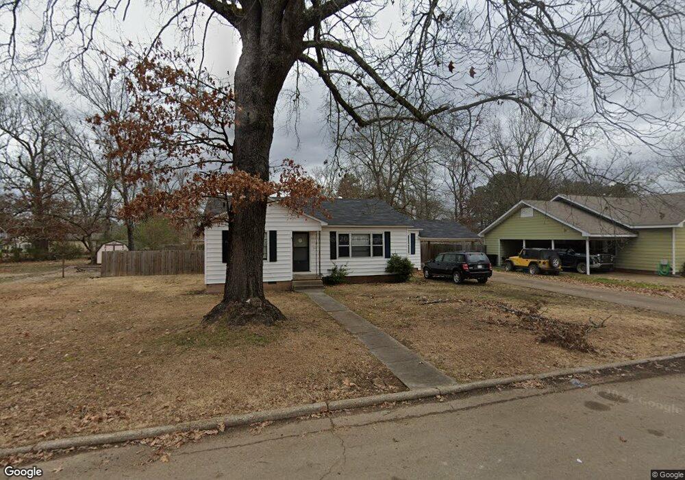 907 E Pine St, Gurdon, AR 71743 - photo 1