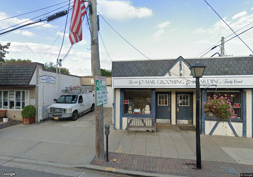 3 Covert Ave, New Hyde Park, NY 11040 - photo 1