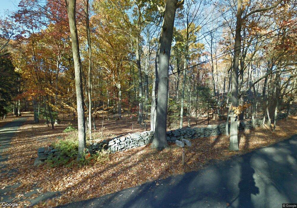 1400 Catamount Rd, Fairfield, CT 06824 - photo 1