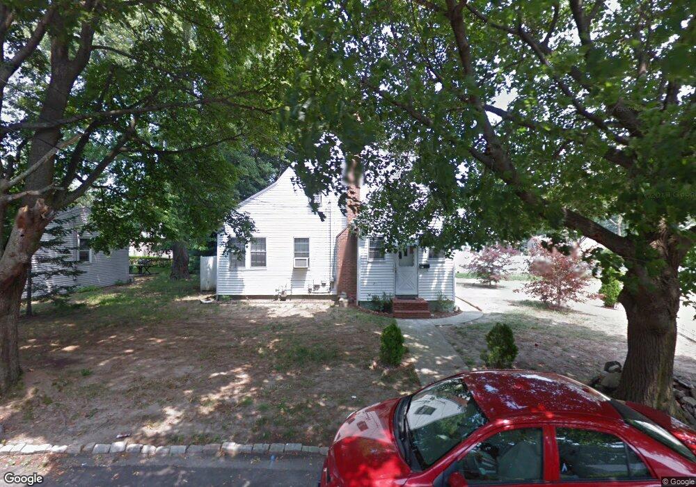 63 Vanderbilt Rd, Warwick, RI 02886 - photo 1