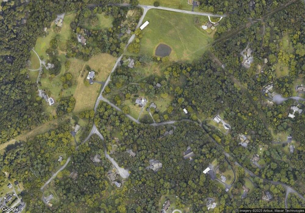 477 Pheasant Rd, Reading, PA 19607 - photo 1