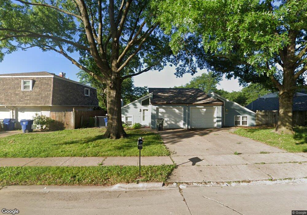 735 W 61st St unit 737, Davenport, IA 52806 - photo 1