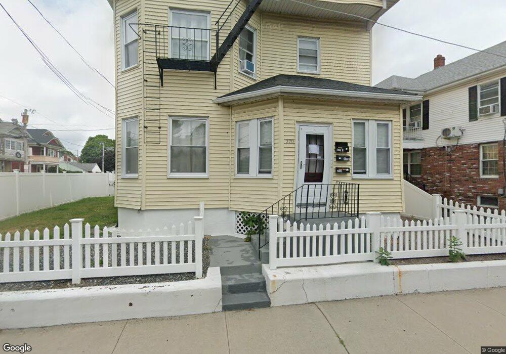 272 Division St unit 3, Pawtucket, RI 02860 - photo 1