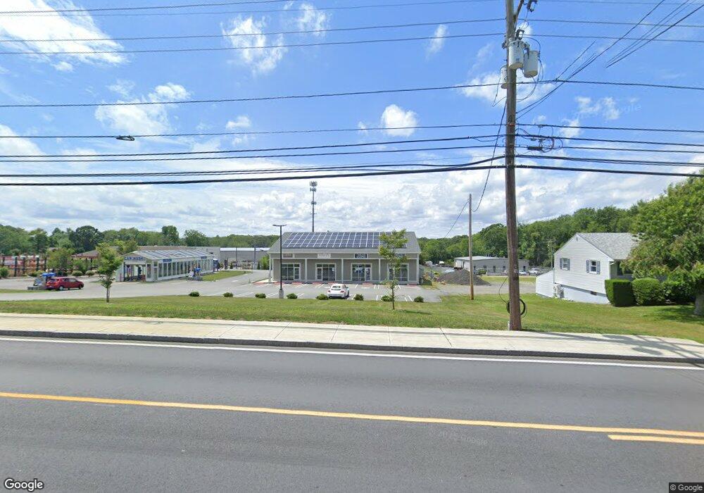 549 Metacom Ave, Bristol, RI 02809 - photo 1