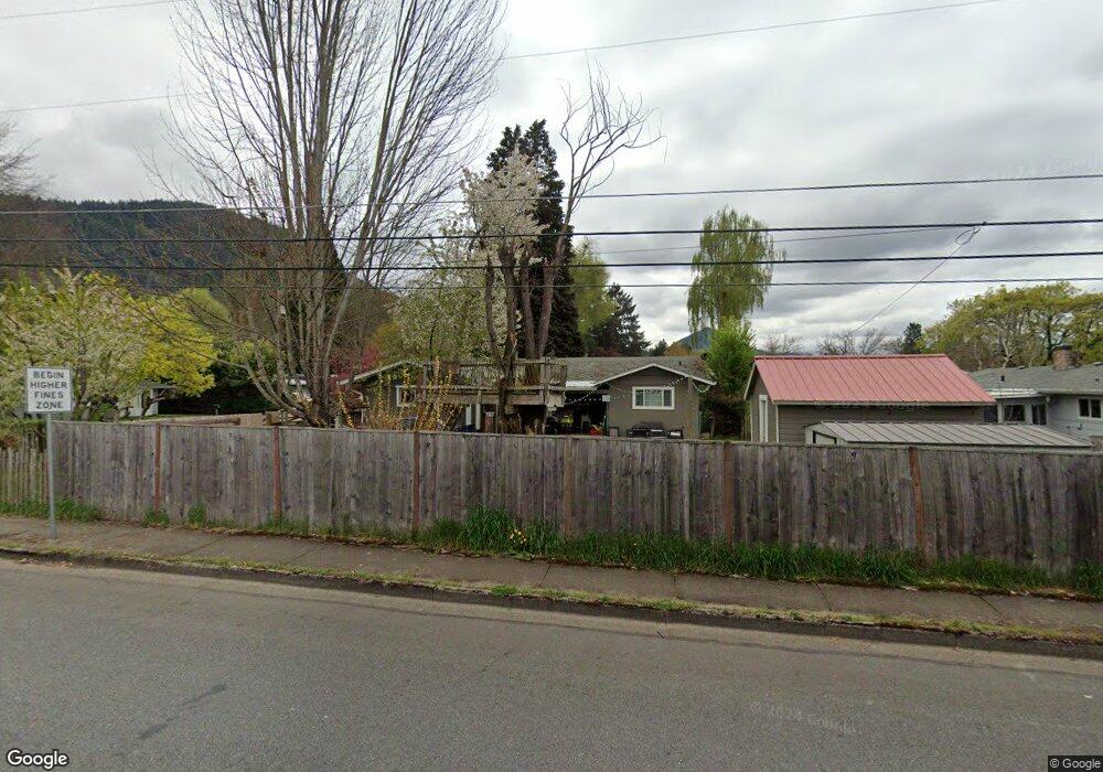 1306 SE Herrick Ln, Grants Pass, OR 97526 - photo 1