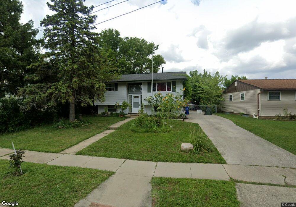 3892 Lynward Rd, Columbus, OH 43228 - photo 1