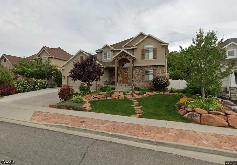 386 E Sandy Oaks Dr, Sandy, UT 84070 - photo 1