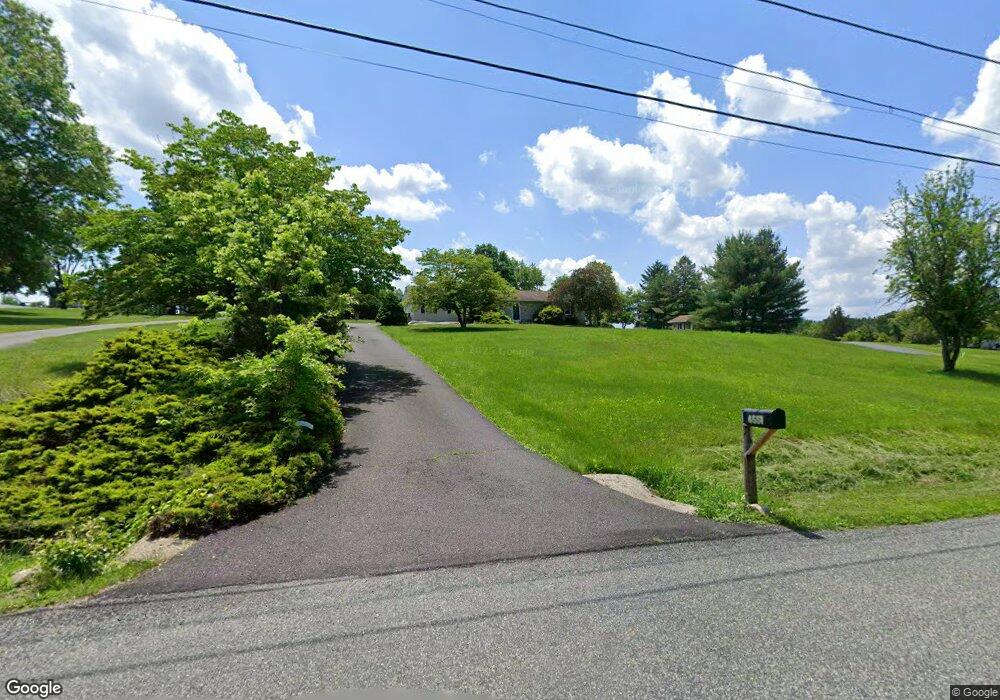 4551 E Campbell Rd, Pennsburg, PA 18073 - photo 1