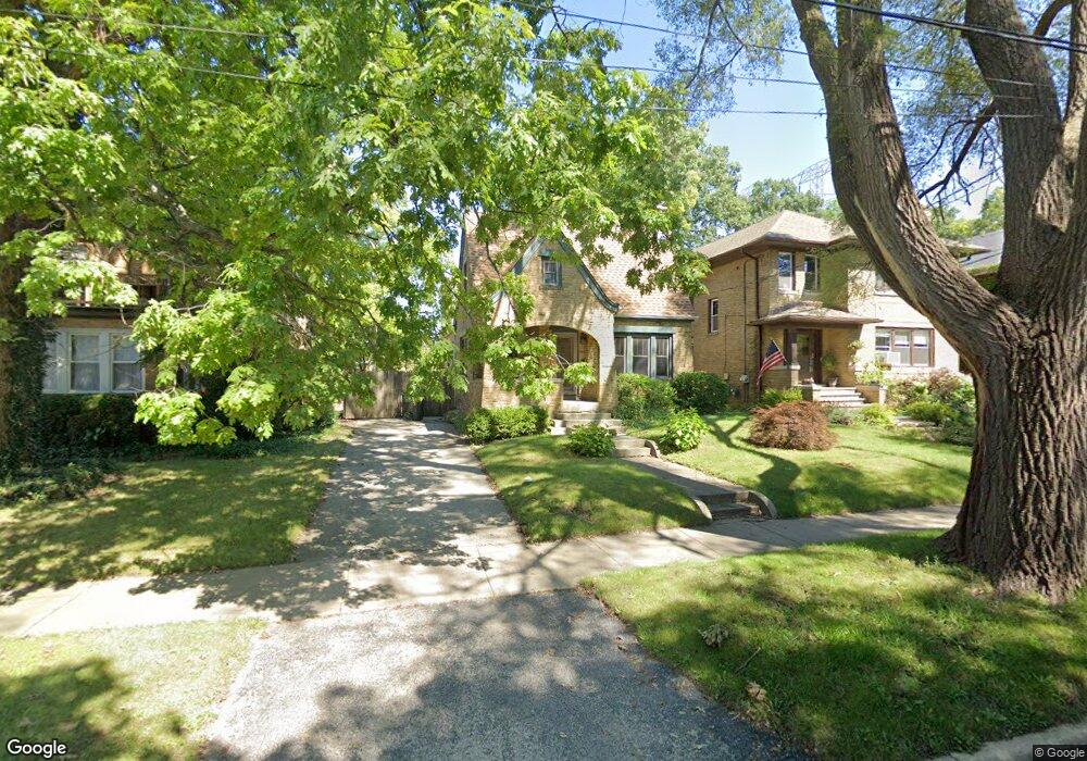 822 W Keith Ave, Waukegan, IL 60085 - photo 1