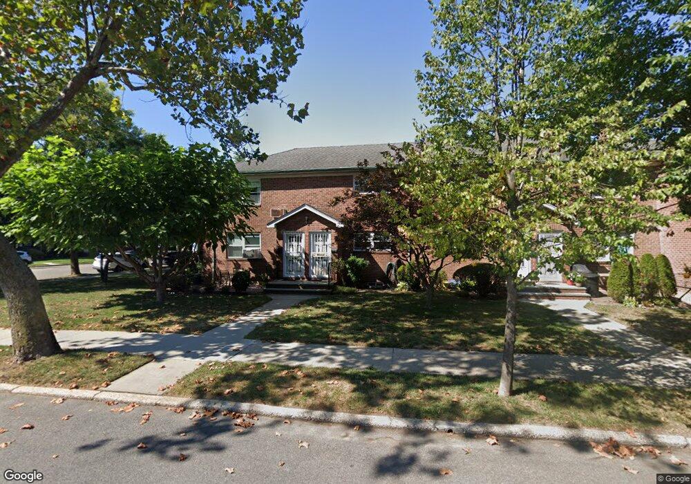 5652 184th St unit A, Fresh Meadows, NY 11365 - photo 1