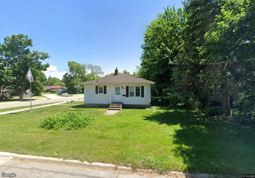 2004 Franklin St, Cedar Falls, IA 50613 - photo 1