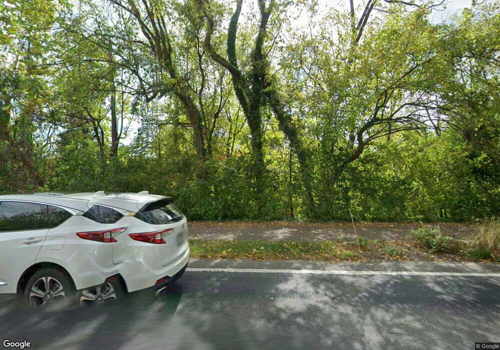 7806 Macarthur Blvd, Cabin John, MD 20818 - photo 1