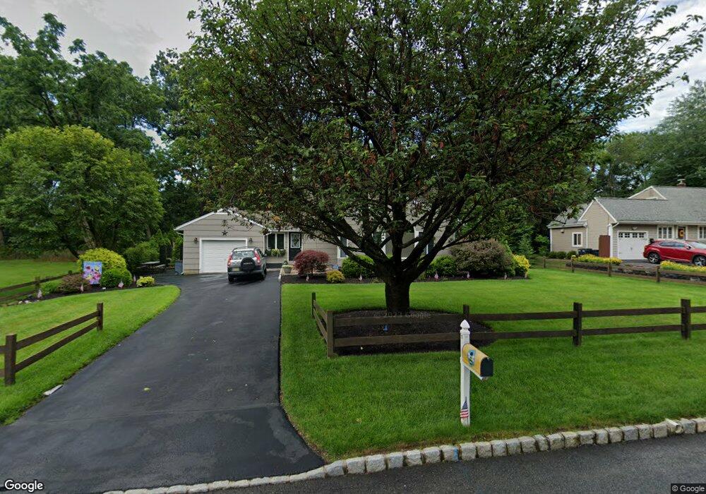 11 Robin Hood Rd, Morris Plains, NJ 07950 - photo 1