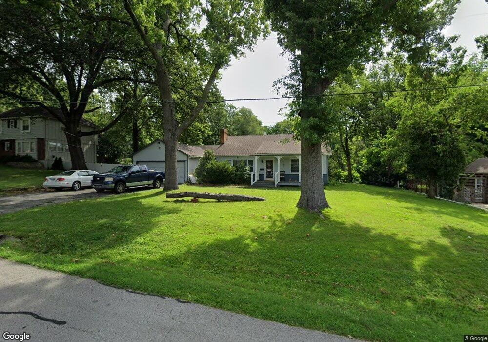 6121 Ballentine Ave, Shawnee, KS 66203 - photo 1