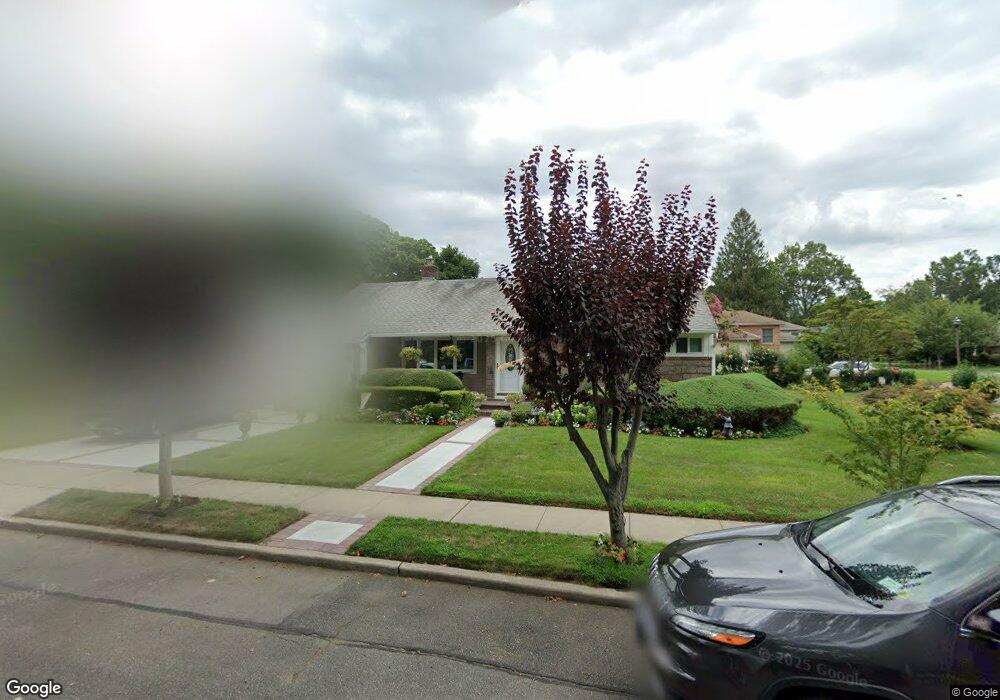 548 June Ct, West Hempstead, NY 11552 - photo 1