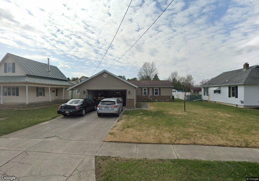 211 S Elm St, Columbus Grove, OH 45830 - photo 1