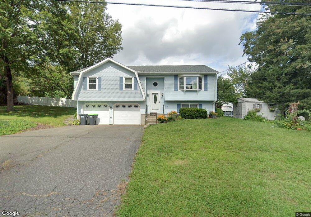 31 Park Ave, Oakville, CT 06779 - photo 1