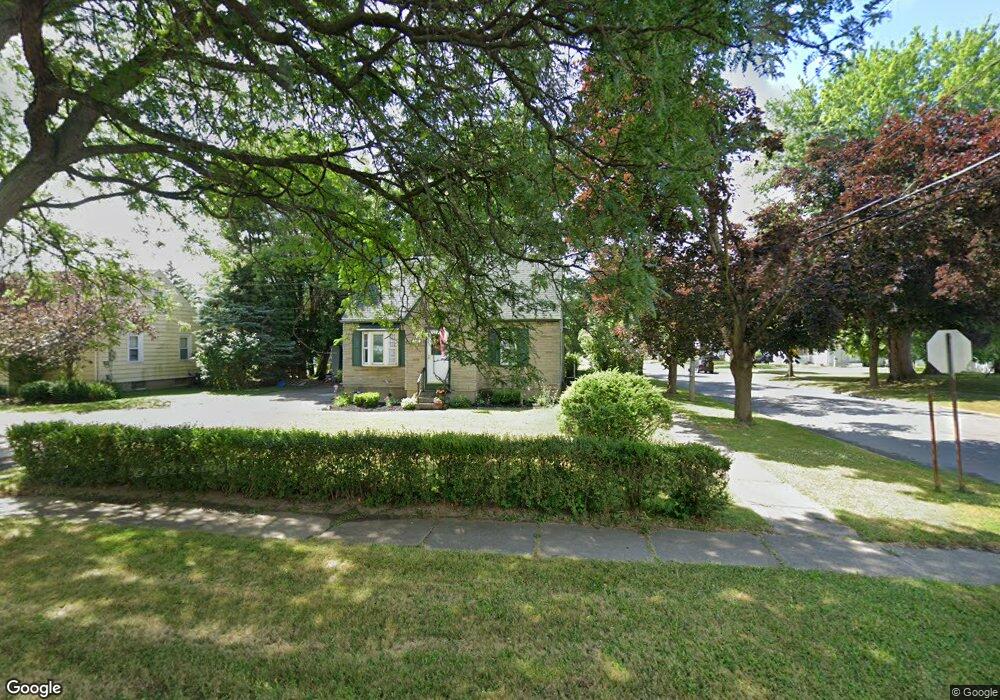 302 Warner Ave, North Tonawanda, NY 14120 - photo 1