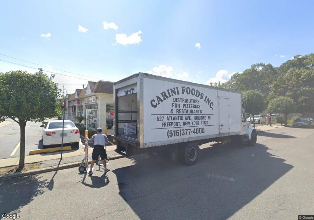 192 Islip Ave, Islip, NY 11751 - photo 1