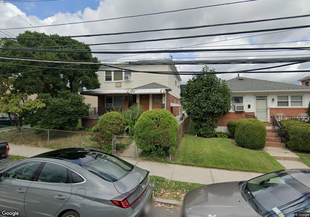 4503 202nd St unit 2, Bayside, NY 11361 - photo 1