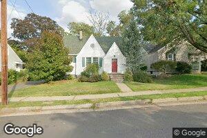 52 Newman St, Metuchen, NJ 08840