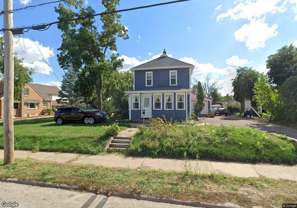 79 Wilson Ave SW, Cedar Rapids, IA 52404 - photo 1