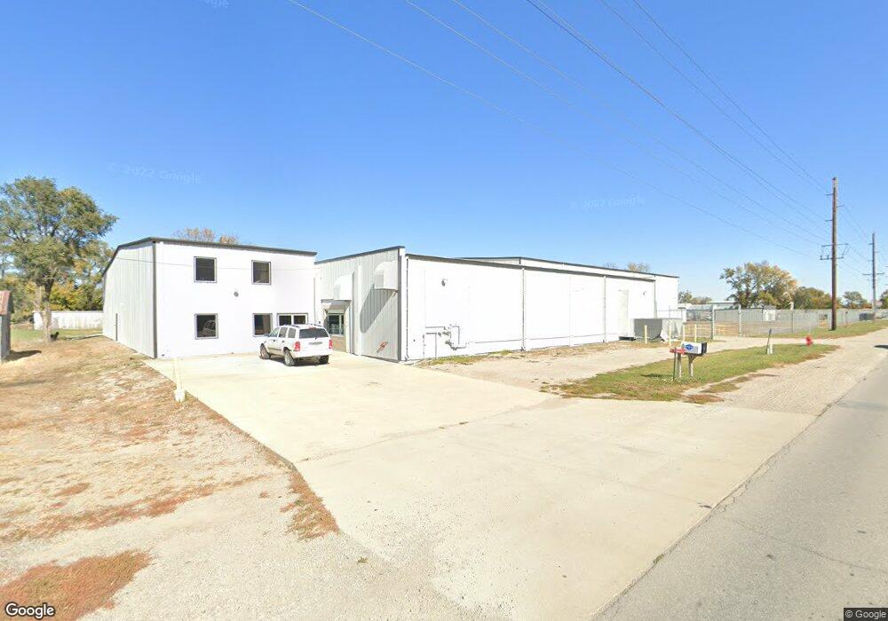 910 N 19th Ave E, Newton, IA 50208 - photo 1