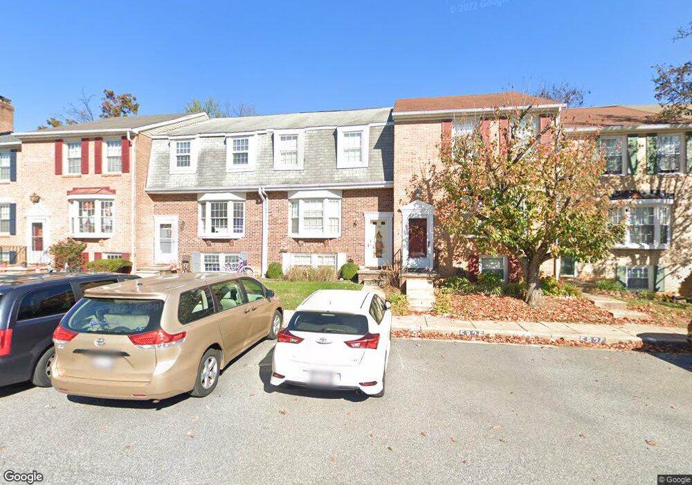 5823 Richardson Mews Square, Halethorpe, MD 21227 - photo 1