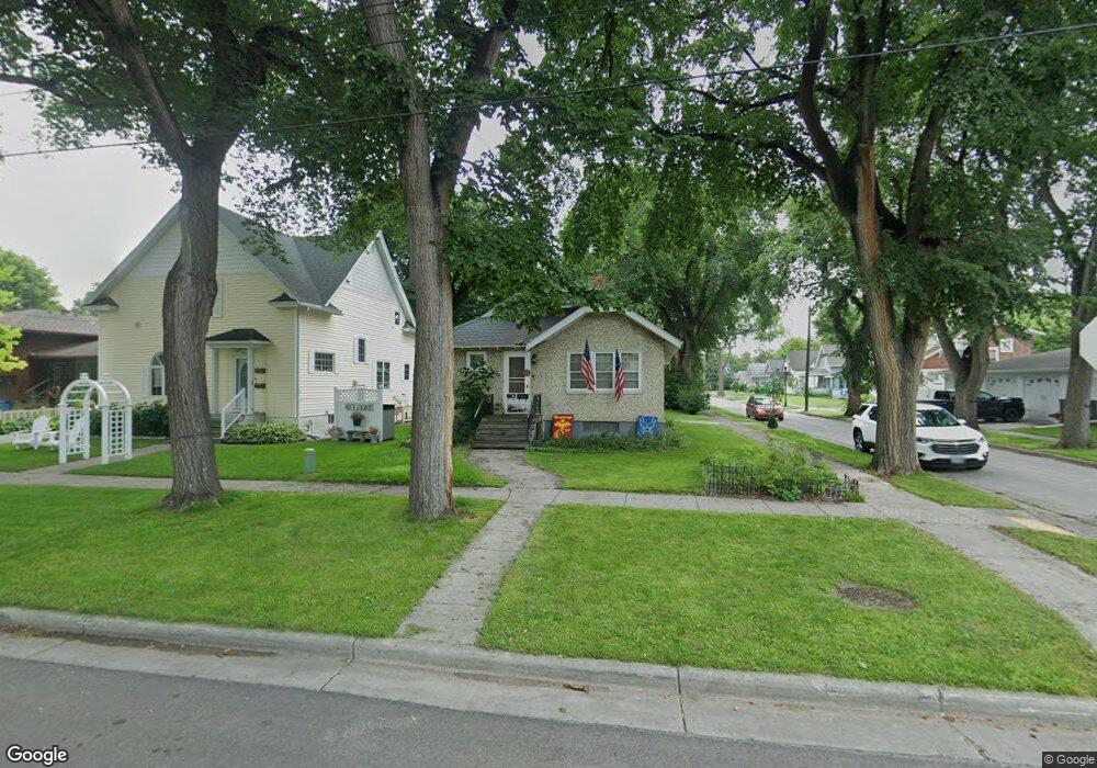 526 14th St S, Fargo, ND 58103 - photo 1