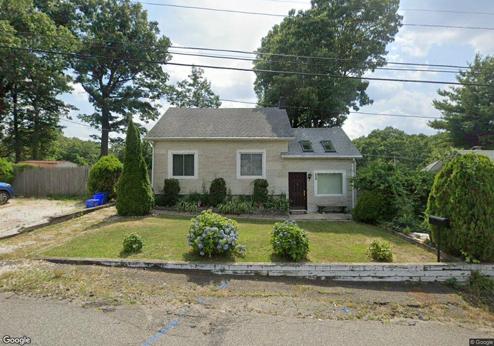 658 Woodland Ave, South Amboy, NJ 08879 - photo 1