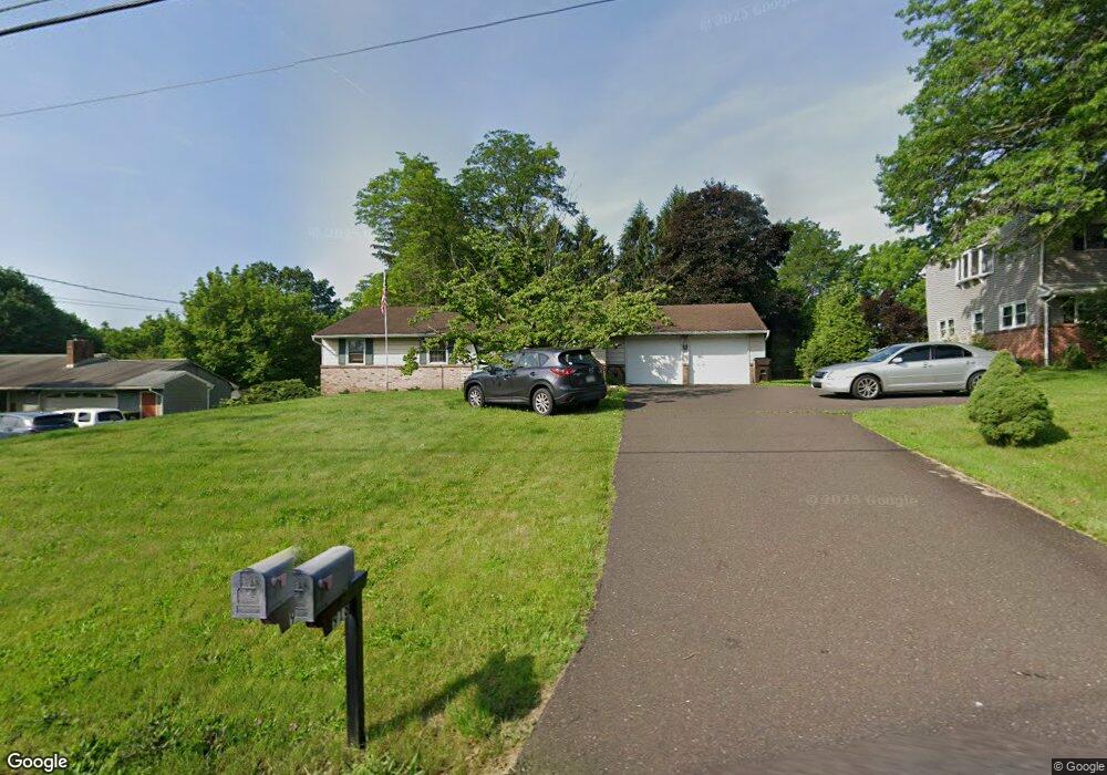 918 Diamond St, Sellersville, PA 18960 - photo 1